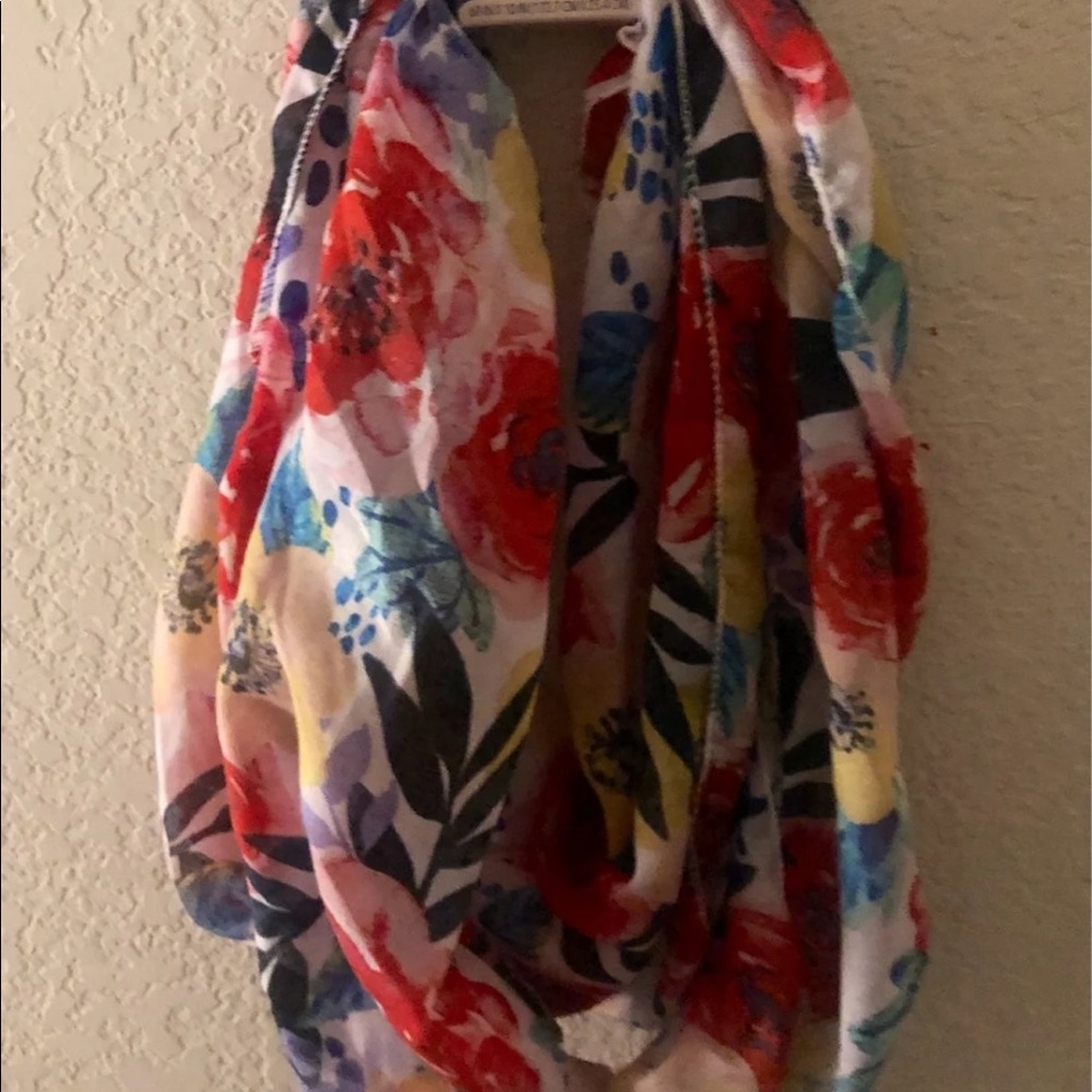 Infinity scarf - Picture 2 of 4